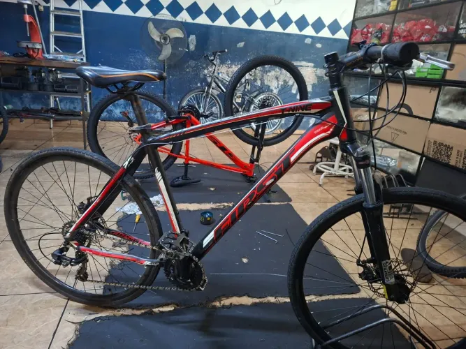 Bicicleta First t-nine