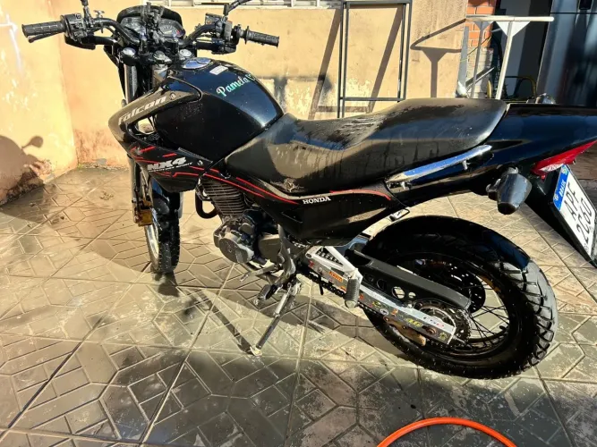 Honda NX 4 Falcon 400 2007