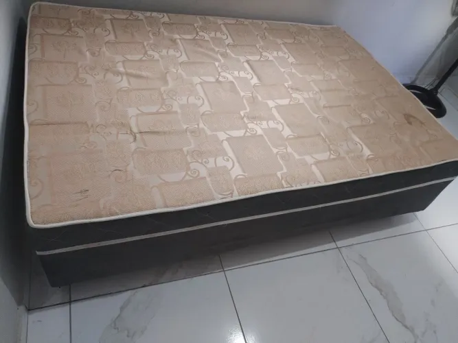 Cama casal base