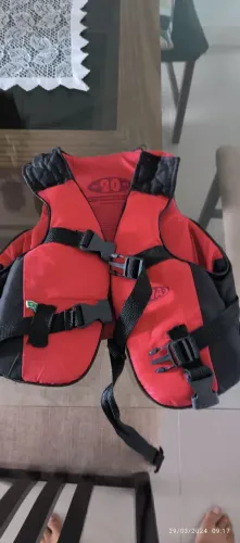 Colete salva-vidas infantil Ativa até 20 kg ? usado em excelente estado