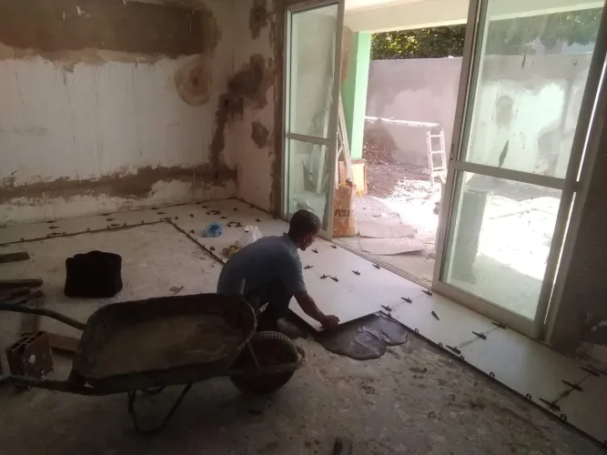 Pedreiro empreiteiro disponível 