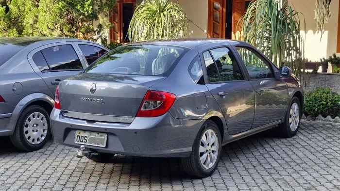 Nissan Versa SL 1.6 16V Flex Fuel 4P Mec. 2012
