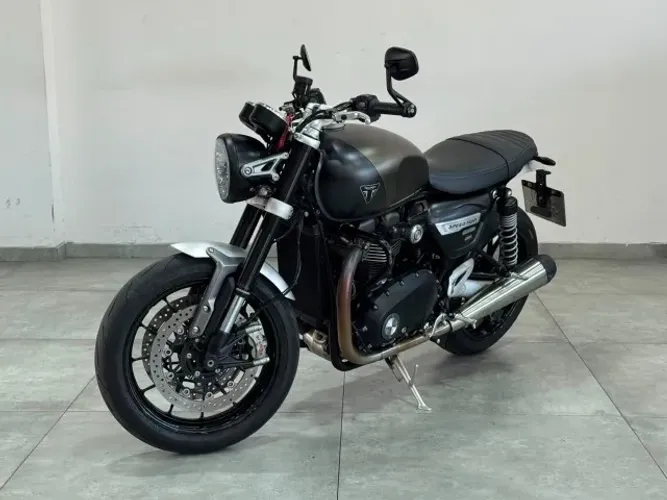 TRIUMPH SPEED TWIN 1200