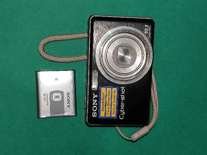 Sony cyber short Dsc-S950