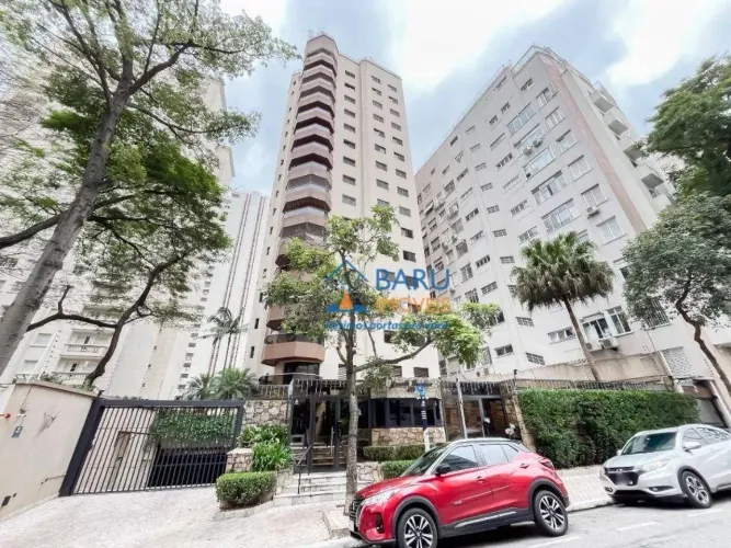 Apartamento à venda na Rua Sergipe, em Higienópolis.