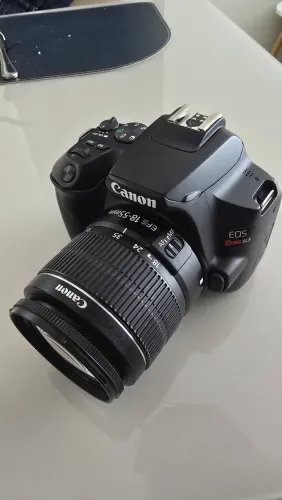 Canon SL3