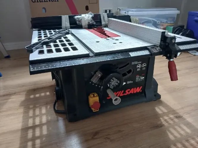 Serra de bancada Skilsaw - 220V