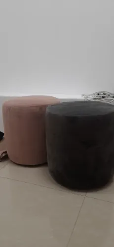PUFF REDONDO ROSA E CINZA