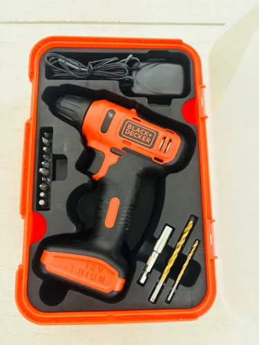 Furadeira e Parafusadeira Black Decker