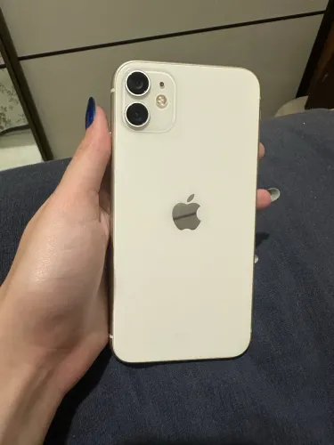 iPhone 11