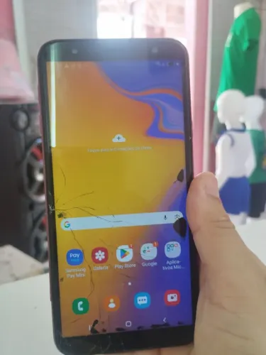 Moto g6 e Samsung J4+