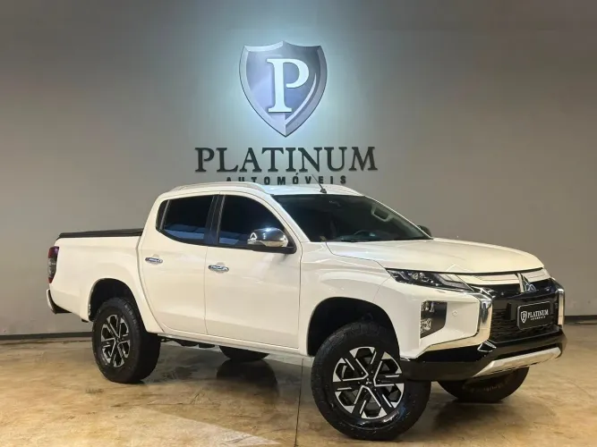 Mitsubishi TRITON HPE-S 2.4 CD 4X4 TB Diesel Aut. 2023