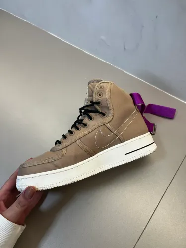 Nike AIR FORCE HIGH 07? LV8