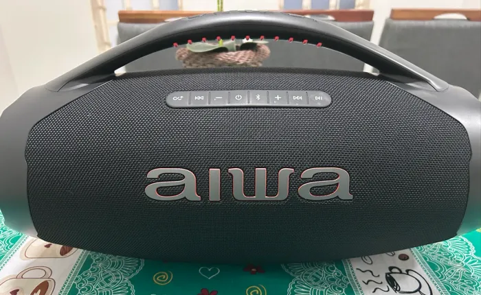 Bombox aiwa 200 wats rms