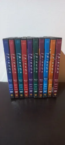 Friends- 10 temporadas (legenda em português)+ brinde