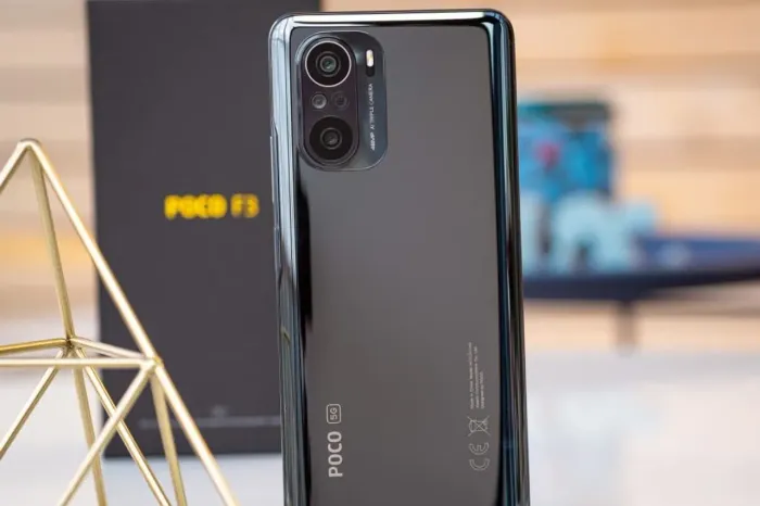 Celular Gamer Poco F3 5G 256/8 GB Preto