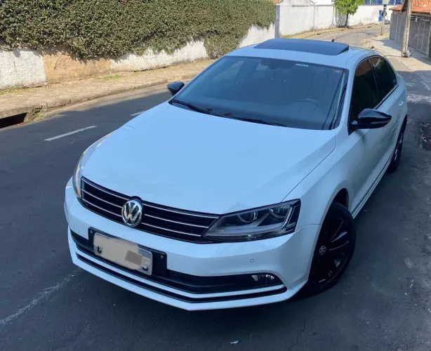 Volkswagen Jetta Comfortline 1.4 TSI 16V 4P Aut. 2017