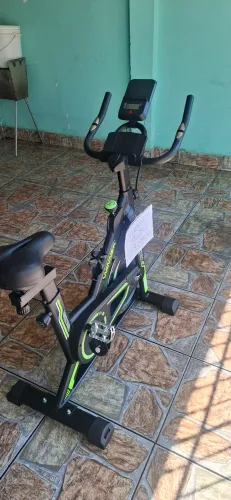 Bicicleta Spinning Com Roda De Inércia De 13kg Winnek Fitness Preto Verde