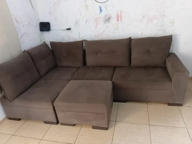 Vendo sofá marrom de canto