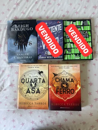 Lote de livros de fantasia/romance (LER DESCRIÇÃO)