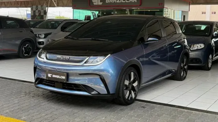 BYD Dolphin EV (Elétrico) 2025