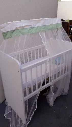 Mini berço completo com canguru