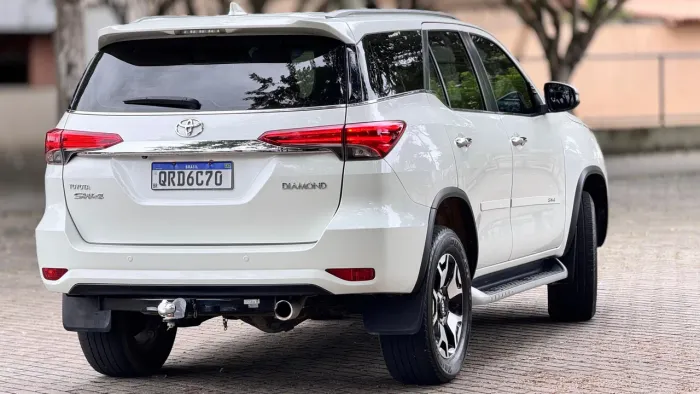 Toyota Hilux SW4 SRX Diamo. 4X4 2.8 TB DIE AUT 2019