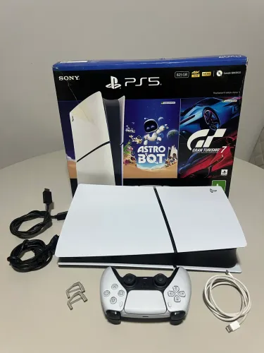PS5 Slim novinho!
