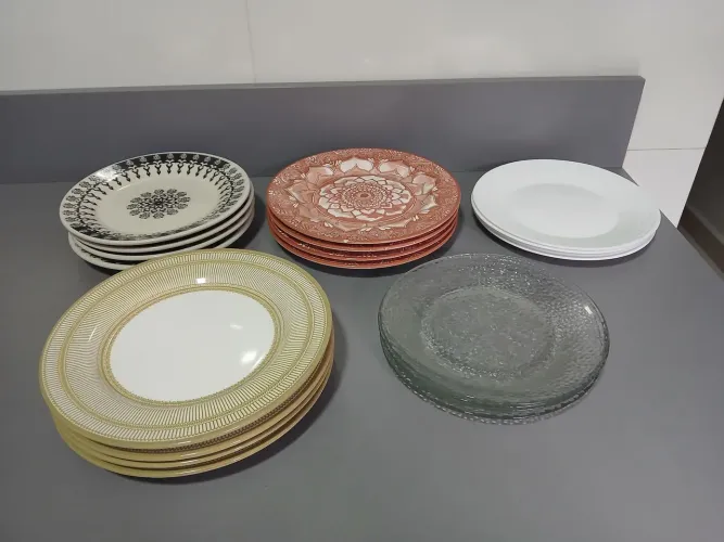Kit com 20 Pratos de Sobremesa