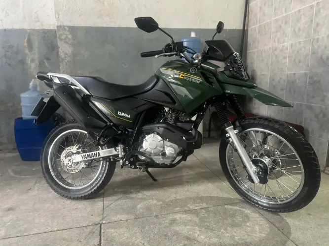 Crosser Z 150 2025 em bom estado