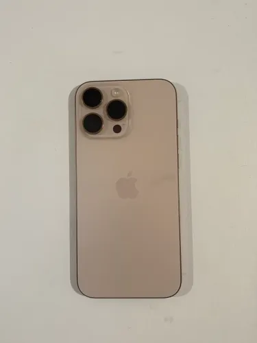Vendo Iphone 16 Pro Max usado