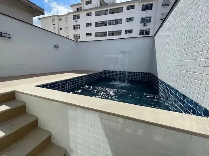 Apartamento para venda tem 198 metros quadrados com 4 quartos em Embaré - Santos - São Pau