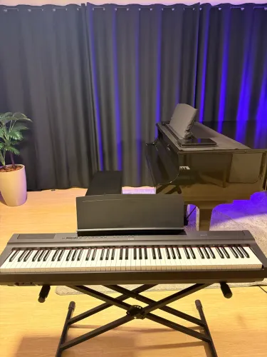 Piano digital Yamaha P125