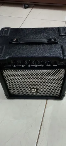 Caixa de Guitarra Staner Kute 20