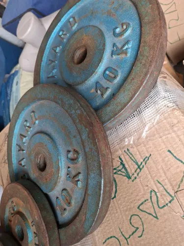 Anilhas peso e barra de supino