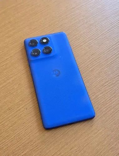 EDGE 60 PRO 5G 