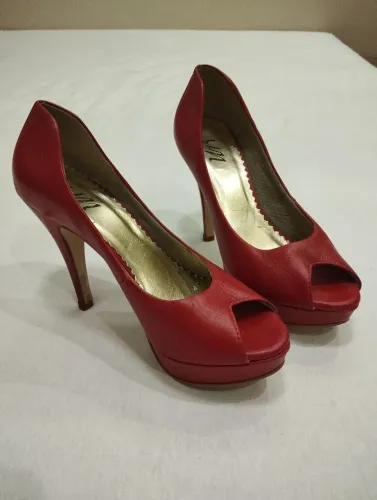 Sapato Scarpin vermelho Tam 36