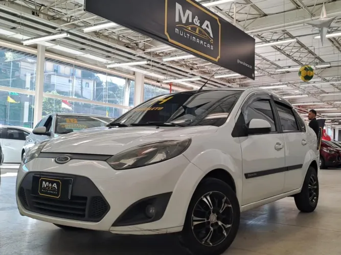 Ford Fiesta Sedan 1.6 16V Flex Mec. 2014