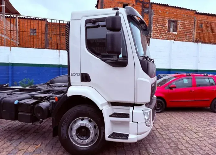 2019 Volvo vm 270 ( 6 x 2 )