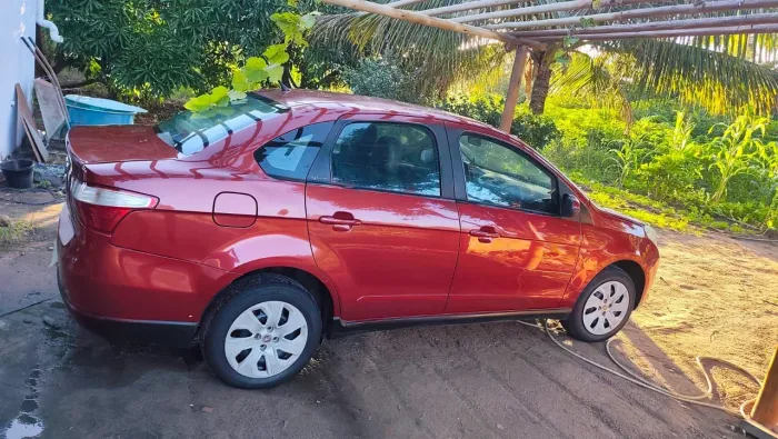 Fiat Grand Siena Attrac. 1.4 EVO F.flex 8V 2015