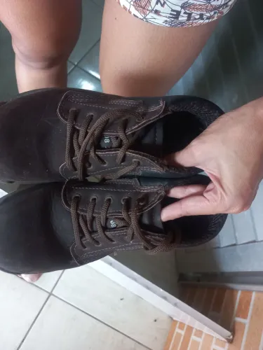Bota Marrom