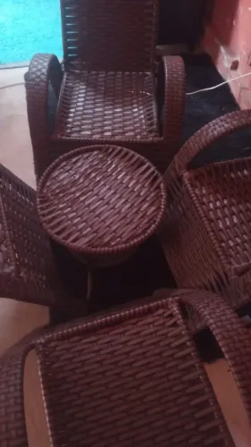 Vendo todos os meus móveis de casa preço a negociar