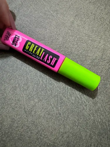 Máscara de cílios importada Maybelline