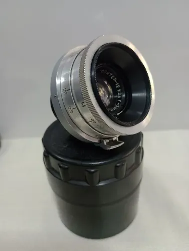 Lente júpiter - 12 35mm F/2.8