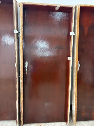 Porta lisa quarto madeira 