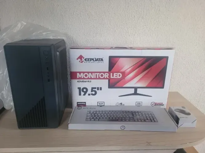 Computador game entrada e projetos amd a8 10 cores placa video rx 2gb 16gb ssd 256 led 19