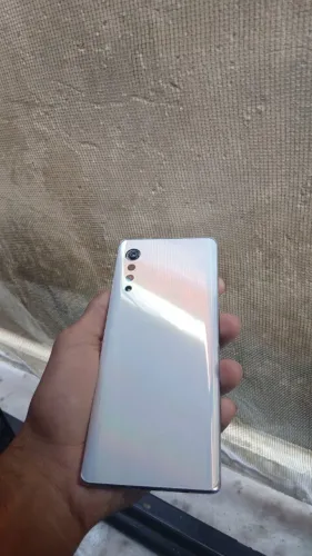 Celular - LG VELVET