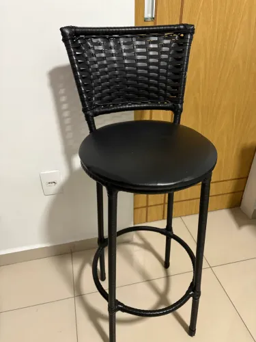 Vende-se conjunto de 2 assentos para Balcão - Tamanho Padrão 