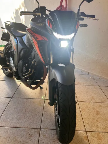 Vendo Yamaha Fazer 250 25/25