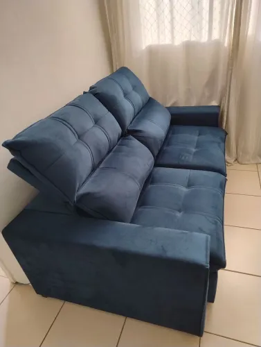 Sofá retrátil e reclinável